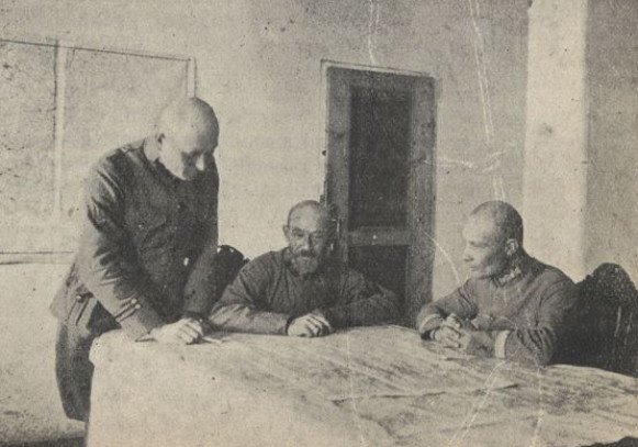 Image - Mykola Yunakiv with гіс aides.